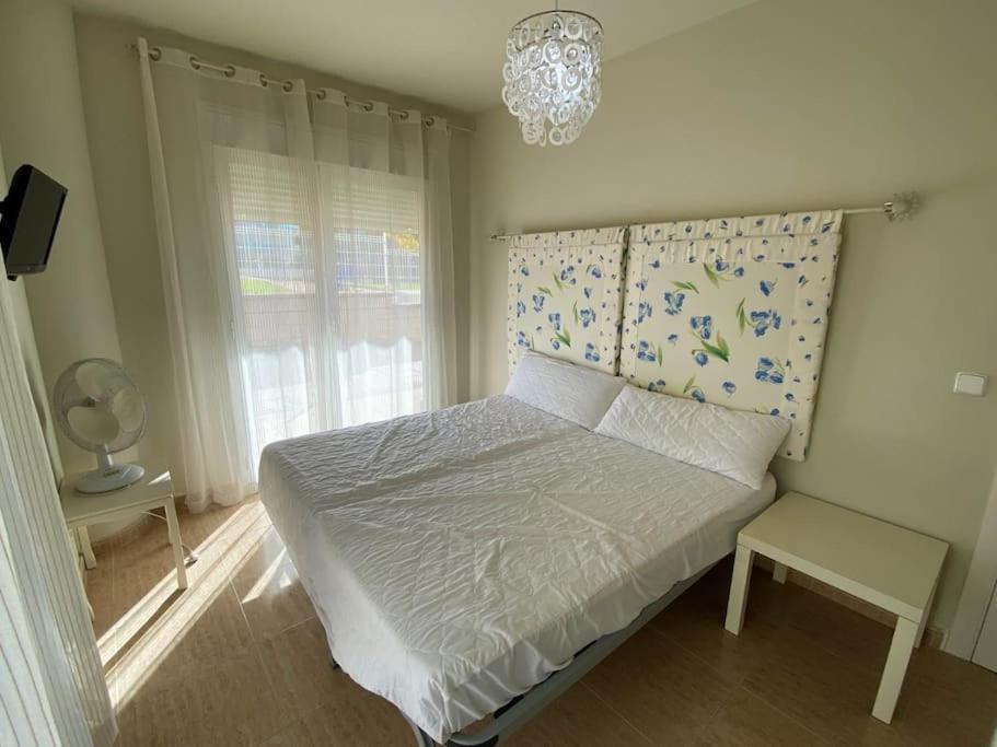 Precioso En Salou, Con Servicios. Apartment